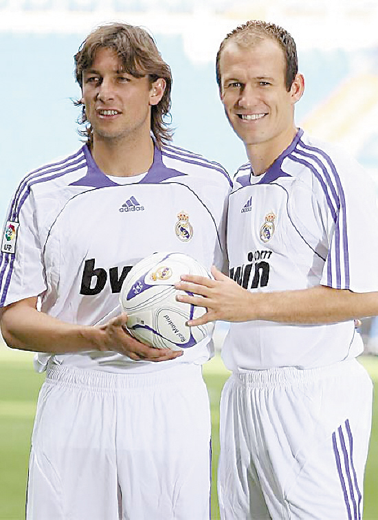 眼中泛着泪 眼中泛着泪