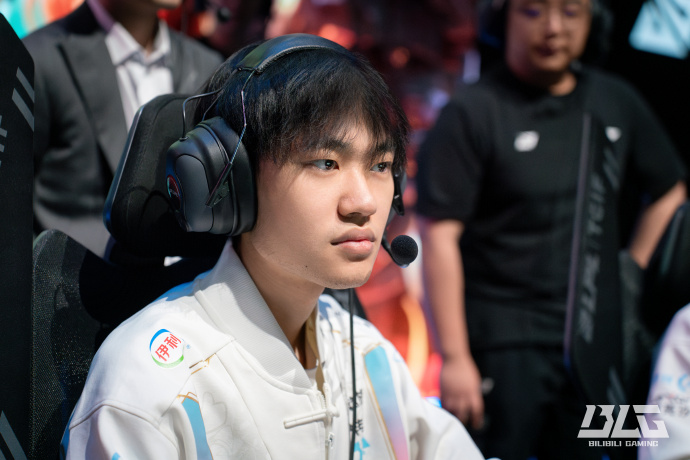 湖人以12 湖人以12