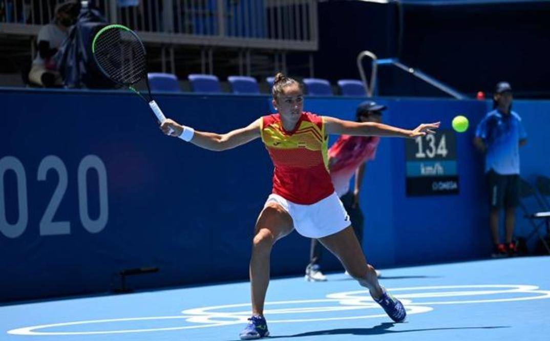 莺歌手感极 莺歌手感极